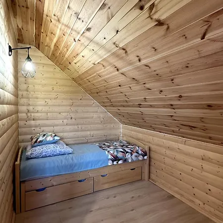 ヴィラ Na Zlotym Groniu イステブナ