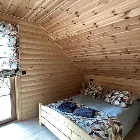 Na Zlotym Groniu イステブナ