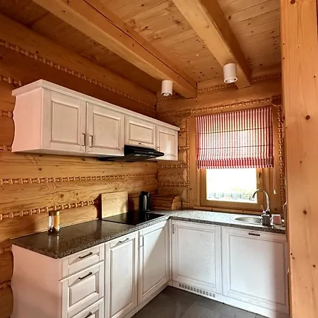 Na Zlotym Groniu イステブナ