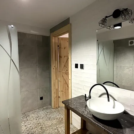 ヴィラ Na Zlotym Groniu イステブナ